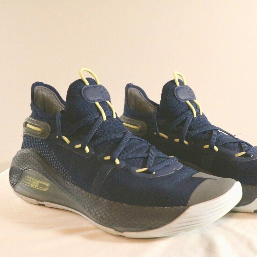 Under Armour BGS CURRY 6 Youth Sz 7 Boys
